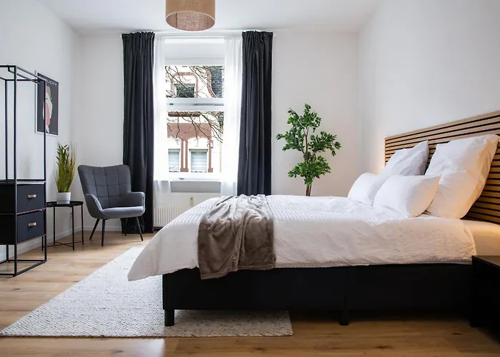 Stayvision Fs43 5 - 3 Schlafzimmer - 8 Gaeste - 2 Balkone - Wlan Wuppertal