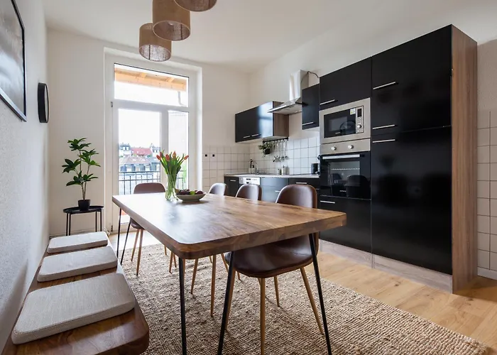 Stayvision Fs43 5 - 3 Schlafzimmer - 8 Gaeste - 2 Balkone - Wlan Apartmán Wuppertal